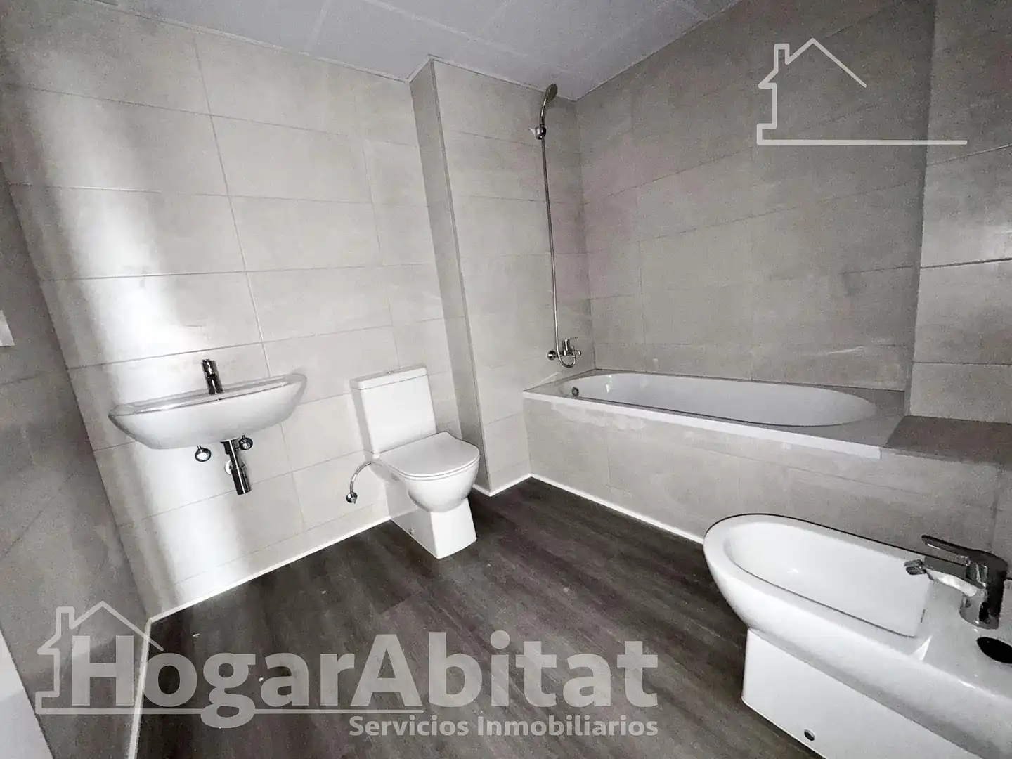 Baño de Piso en venta en Castellón de la Plana / Castelló de la Plana