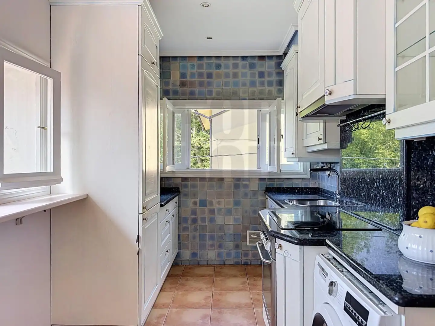 Cocina de Piso en venta en Donostia - San Sebastián  con Calefacción, Jardín privado y Balcón