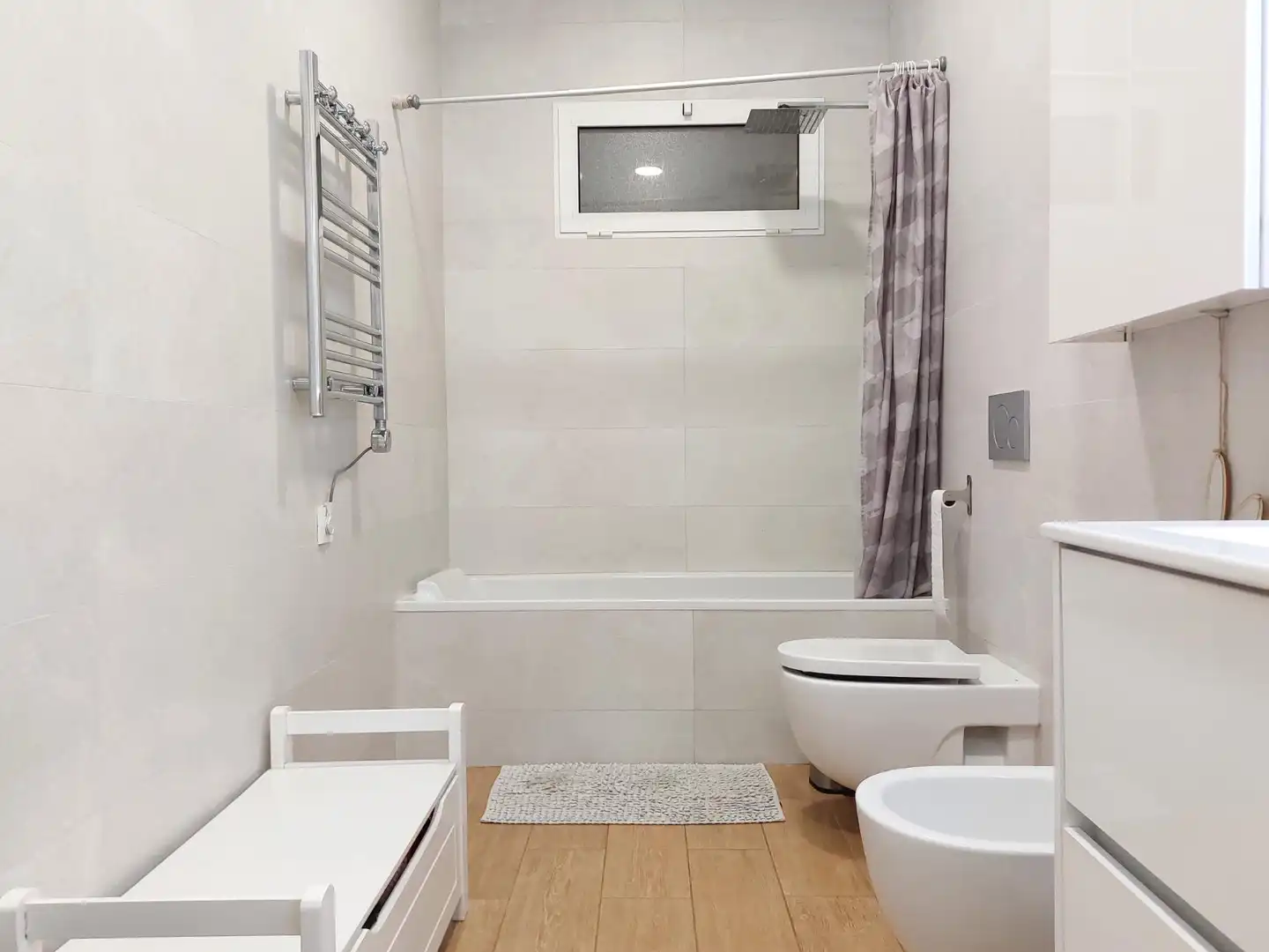 Baño de Piso en venta en Novelda con Aire acondicionado y Balcón