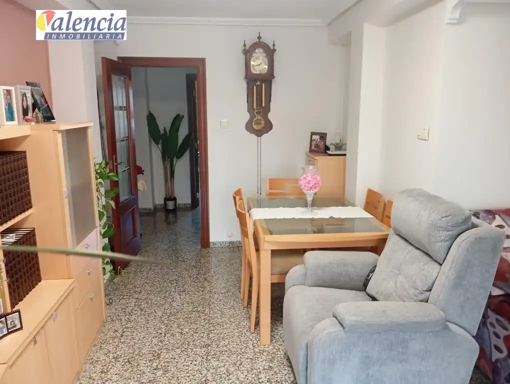 Dining room of Flat for sale in Valencia