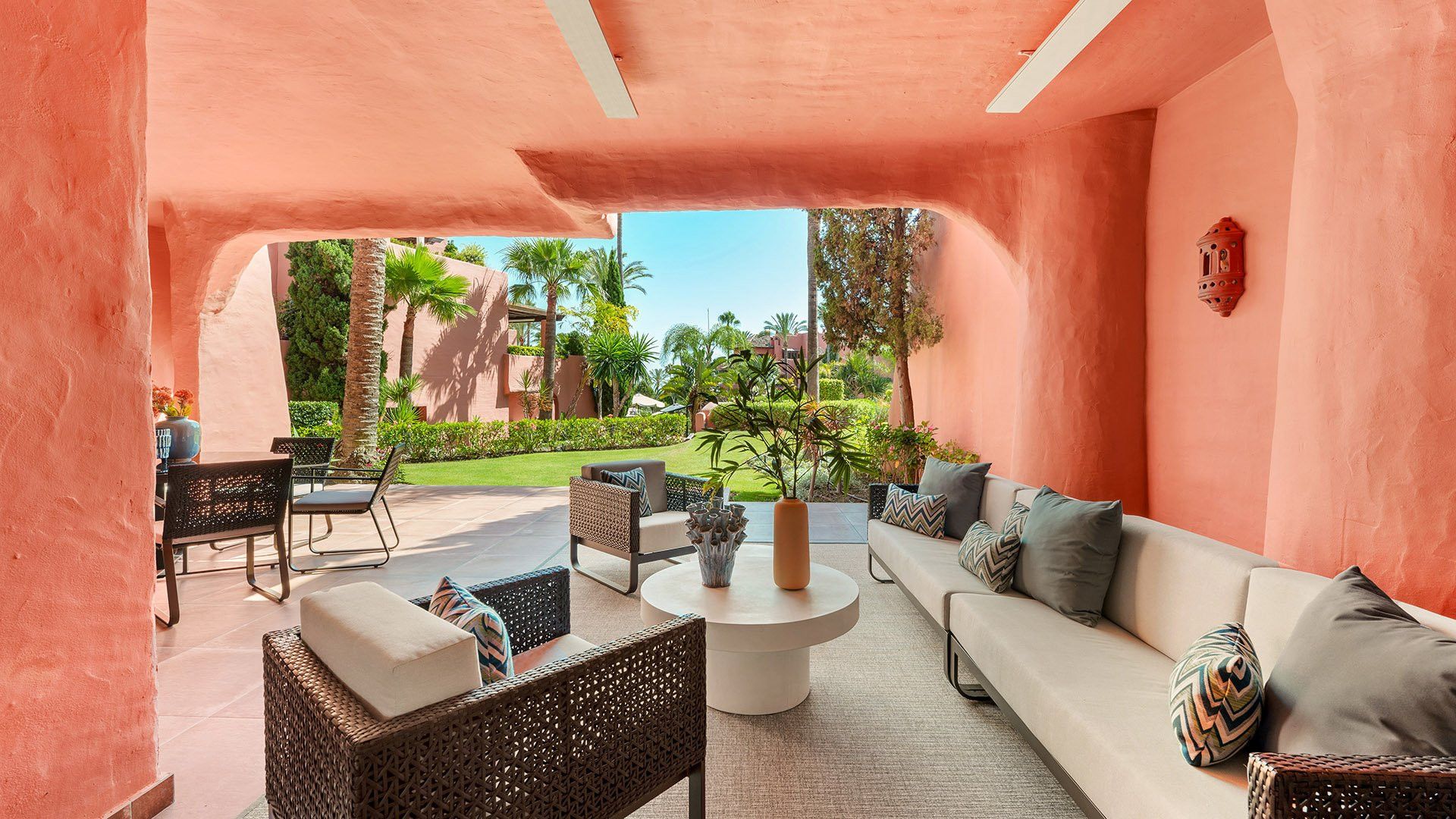 Terrace of Planta baja for sale in Estepona  with Air Conditioner, Private garden and Terrace