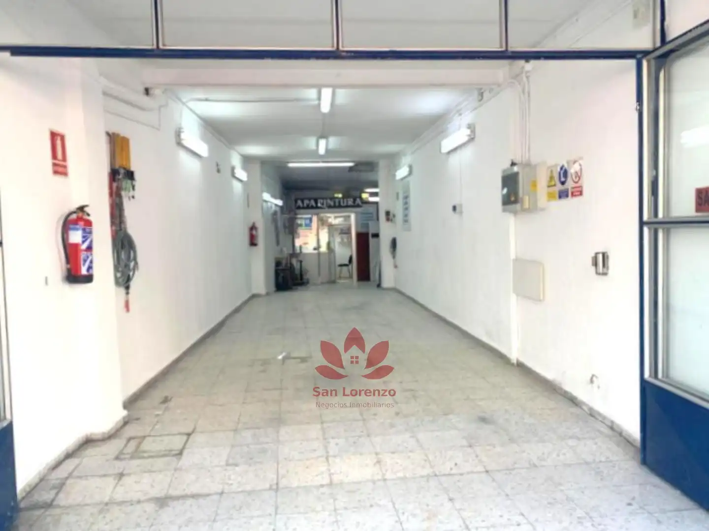 Local comercial en venda a Calle del Mar de Omán, imagen 13