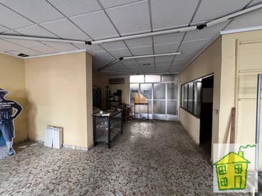 Local comercial en venda a Andújar