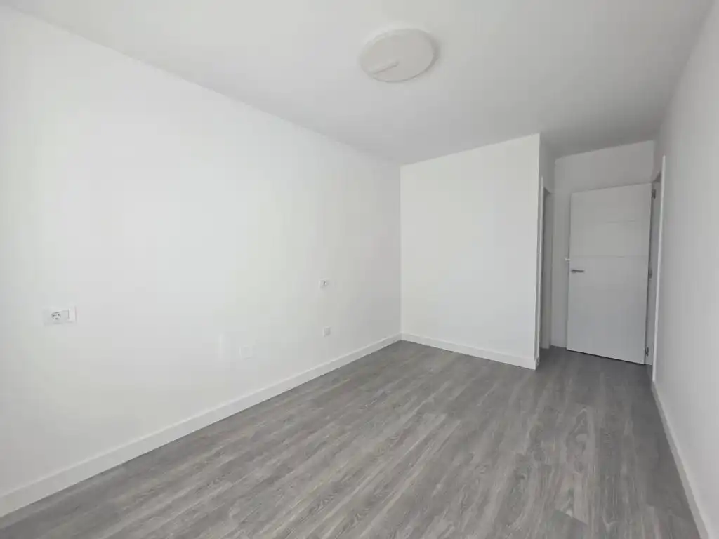 Flat for sale in Ribeira  with Parquet flooring, Oven and Washing machine