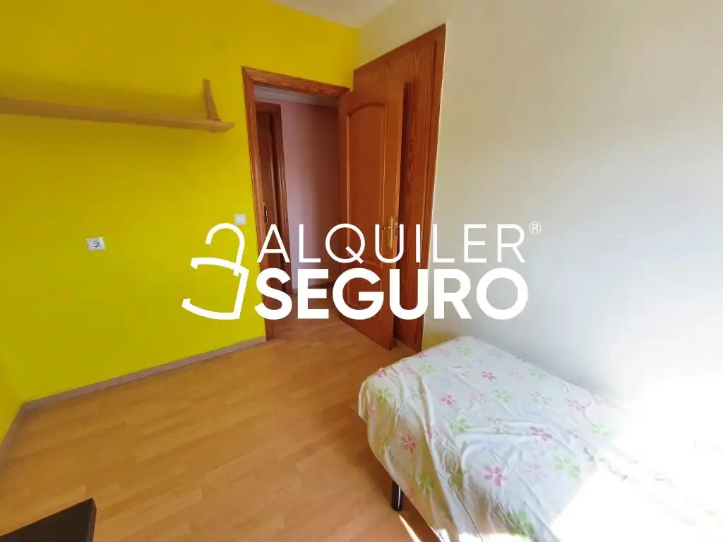 Habitación de Piso de alquiler en Alicante / Alacant con Amueblado