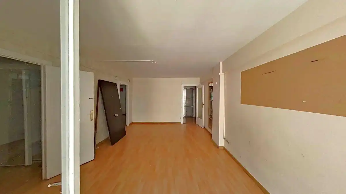 Sala d'estar de Pis en venda en Sant Feliu de Llobregat amb Balcó