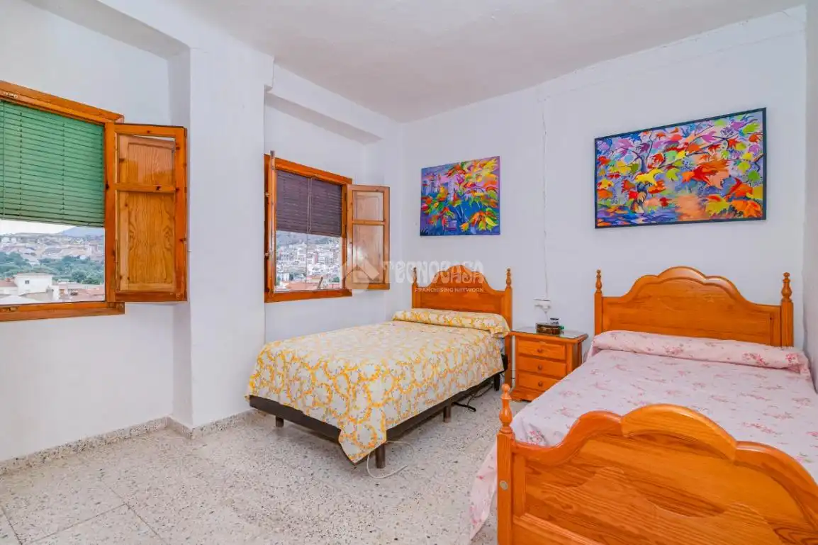 Dormitori de Casa adosada en venda en Loja amb Aire condicionat i Terrassa