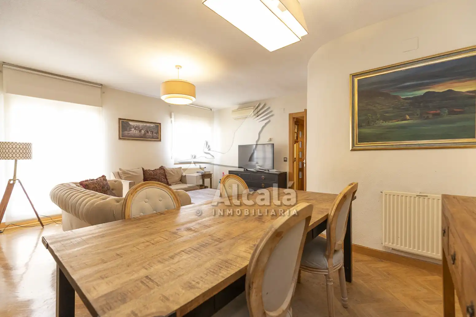 Sala de estar de Piso en venta en Alcalá de Henares con Calefacción, Parquet y Piscina