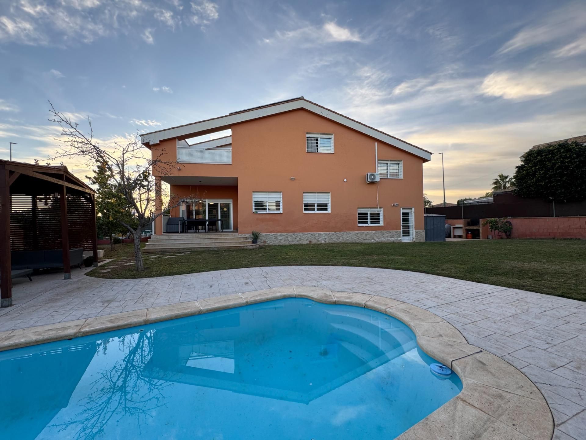 Swimming pool of Houses for sale in Llíria  with Air Conditioner, Private garden and Terrace