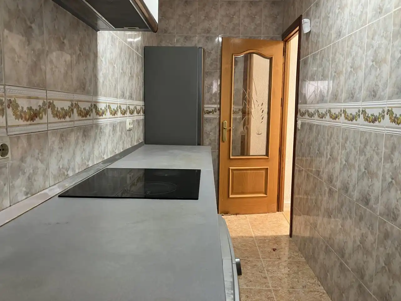 Küche von Erdgeschoss zum Verkauf in  Madrid Capital