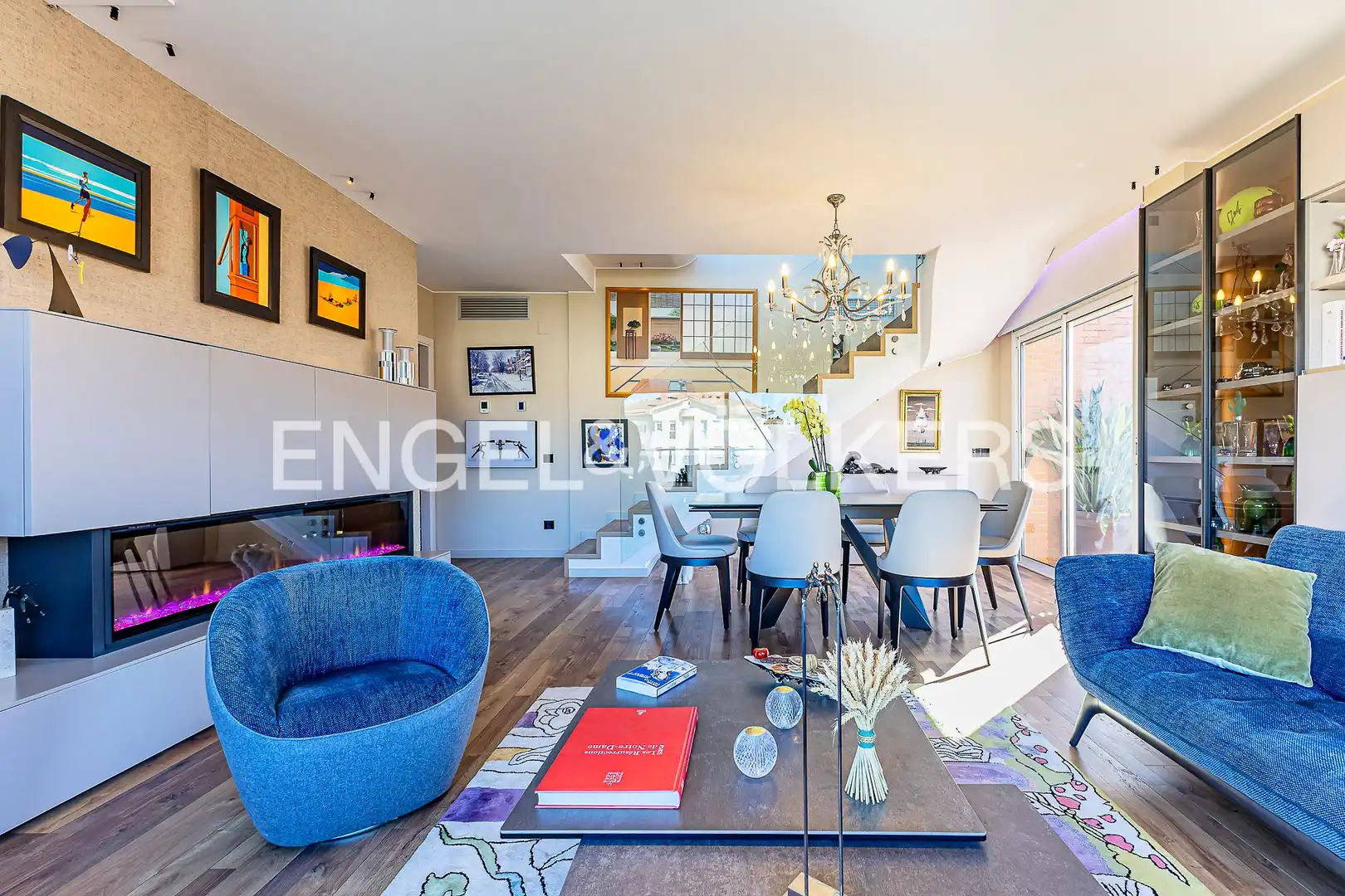 Sala de estar de Ático en venta en Sitges con Aire acondicionado, Calefacción y Jardín privado