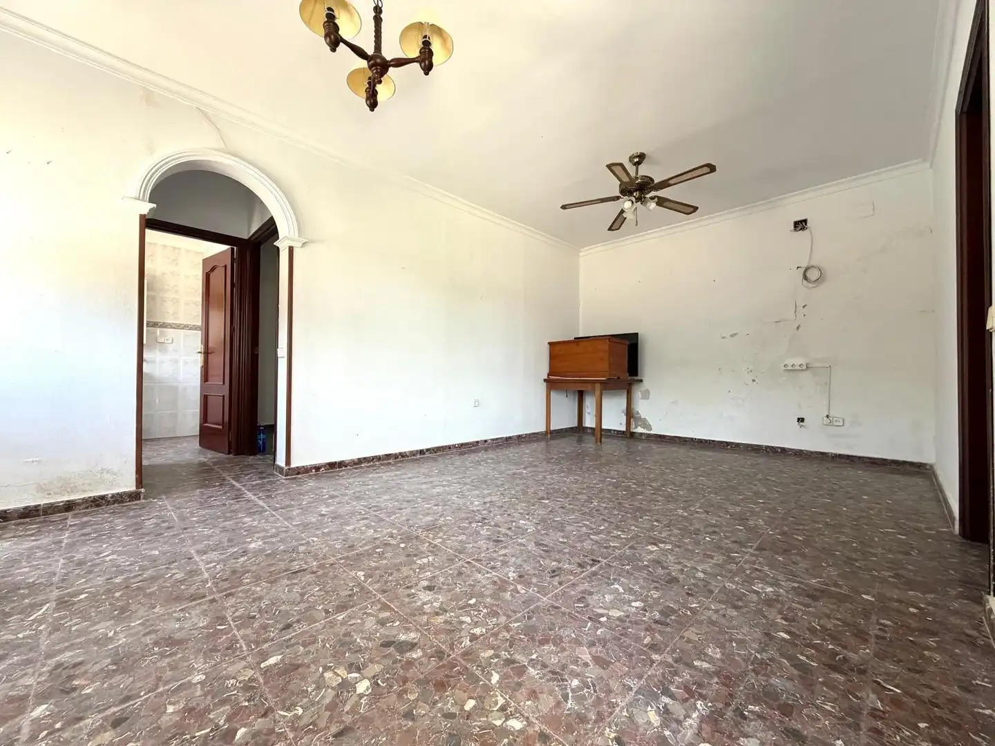 Living room of Houses for sale in El Puerto de Santa María  with Private garden