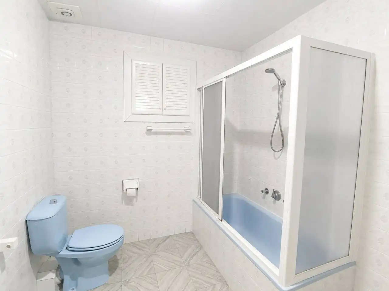 Baño de Piso en venta en Caldes de Montbui con Calefacción, Terraza y Trastero