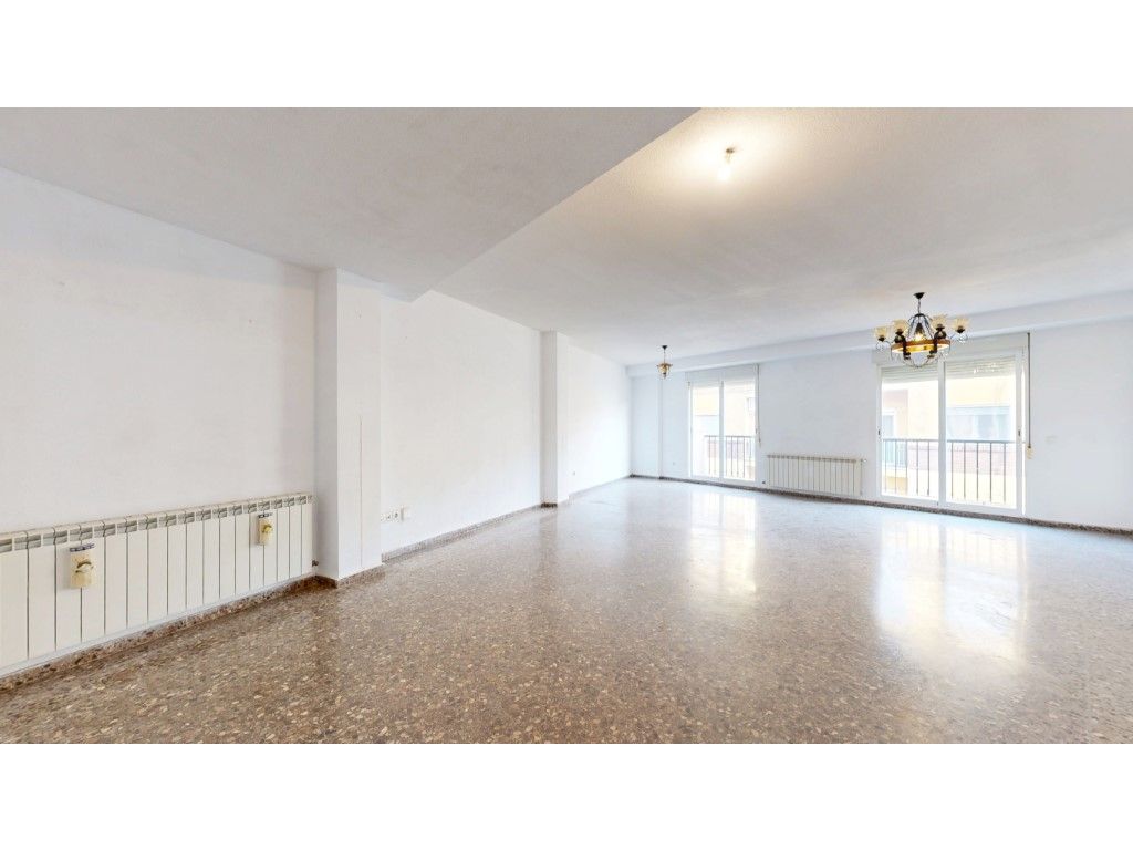 Exterior view of Attic for sale in Utiel  with Heating, Terrace and Balcony