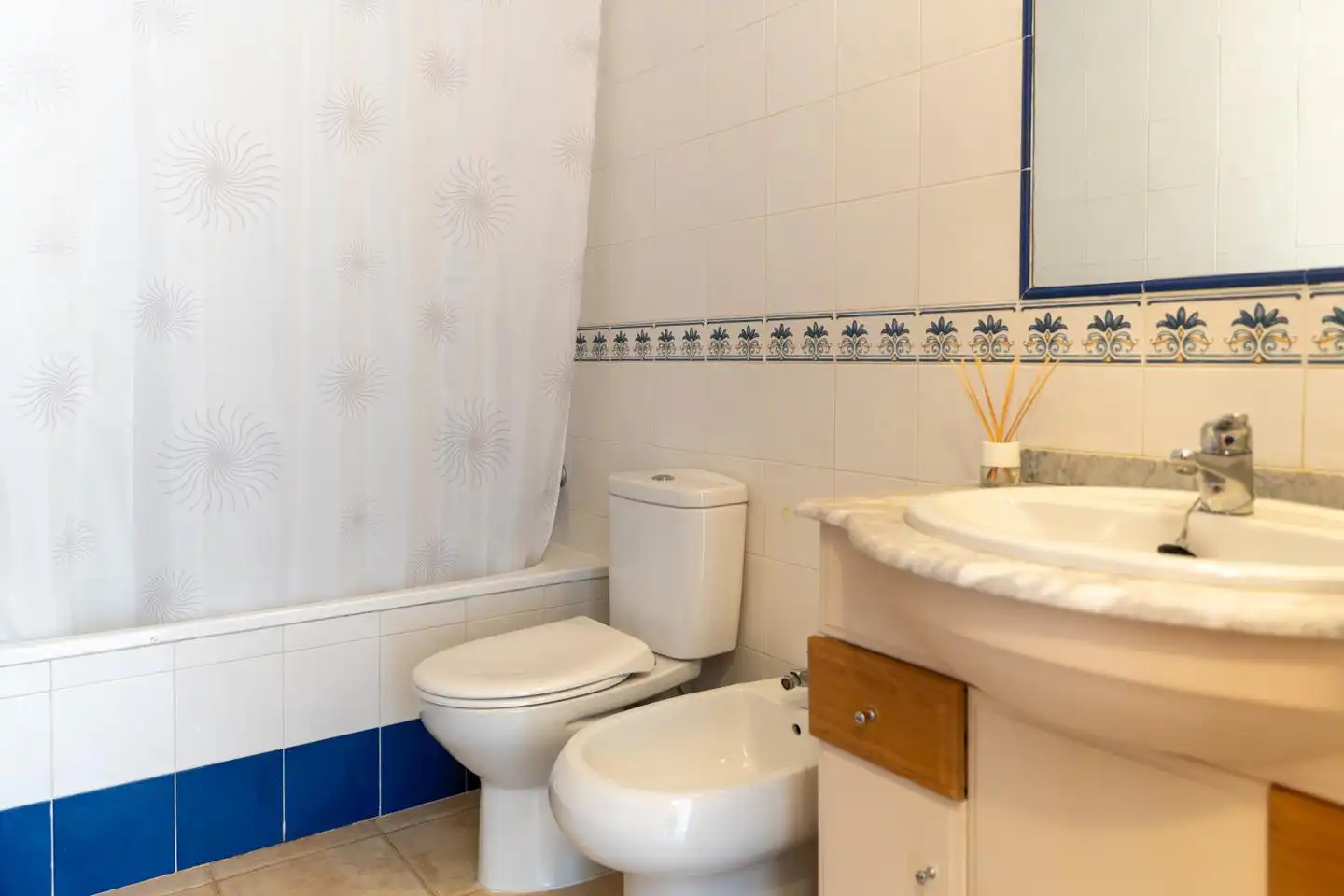 Baño de Casa adosada en venta en Santa Pola con Aire acondicionado, Terraza y Piscina