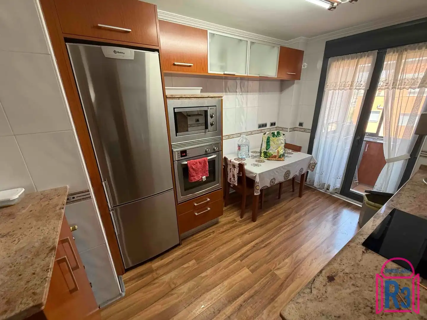 Cocina de Ático de alquiler en León Capital  con Aire acondicionado, Calefacción y Terraza