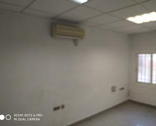 Premises to rent in Alicante / Alacant  with Air Conditioner