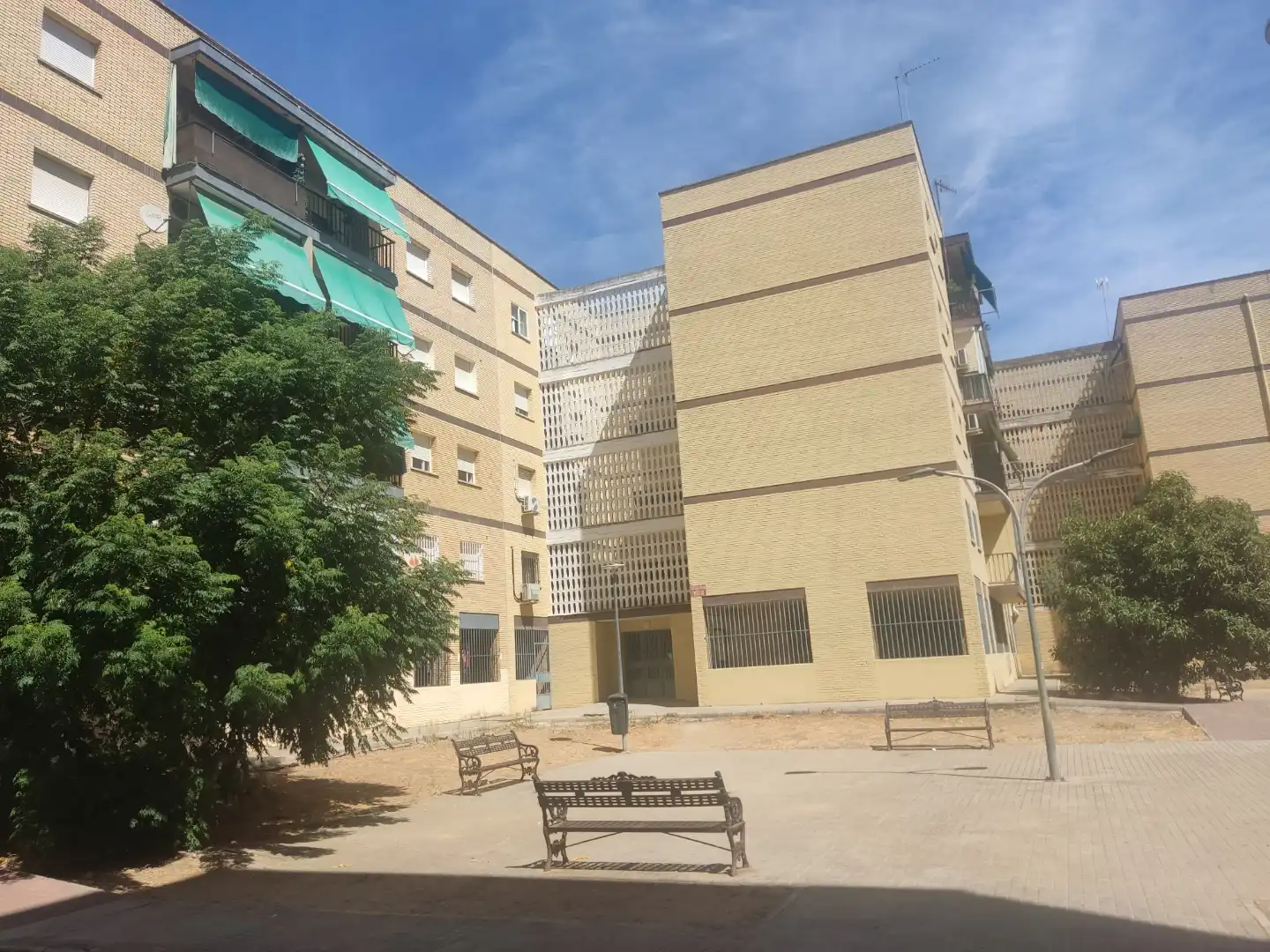 Vista exterior de Pis en venda en Badajoz Capital amb Aire condicionat i Balcó