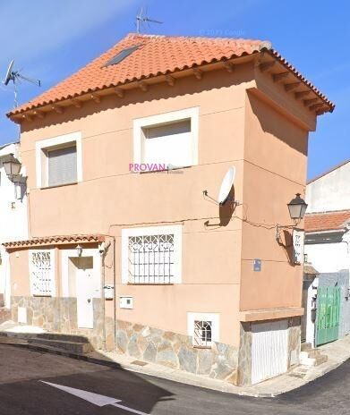 House or chalet for sale in Villalbilla pueblo