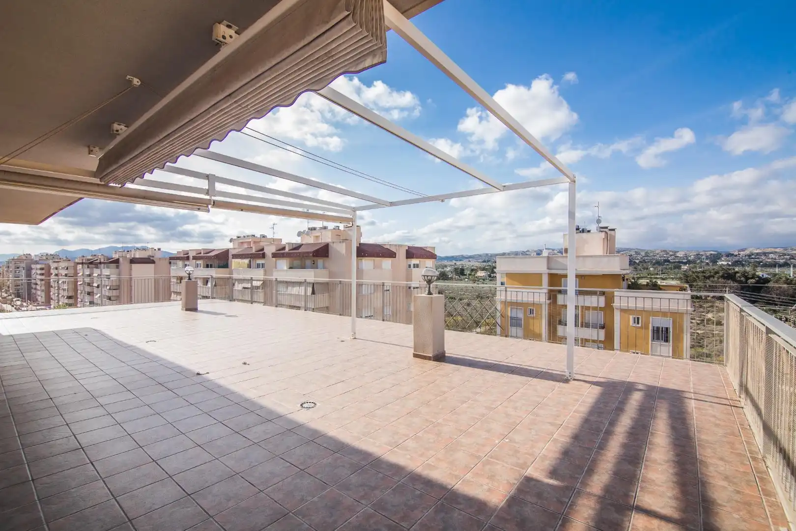 Terrasse von Dachboden zum Verkauf in Elche / Elx mit Klimaanlage, Heizung und Terrasse