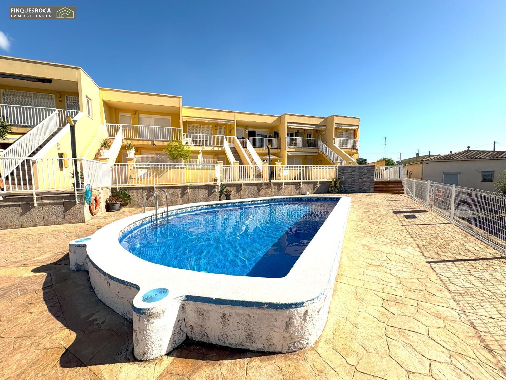 Piscina de Apartamento en venta en Alcanar con Aire acondicionado, Terraza y Trastero