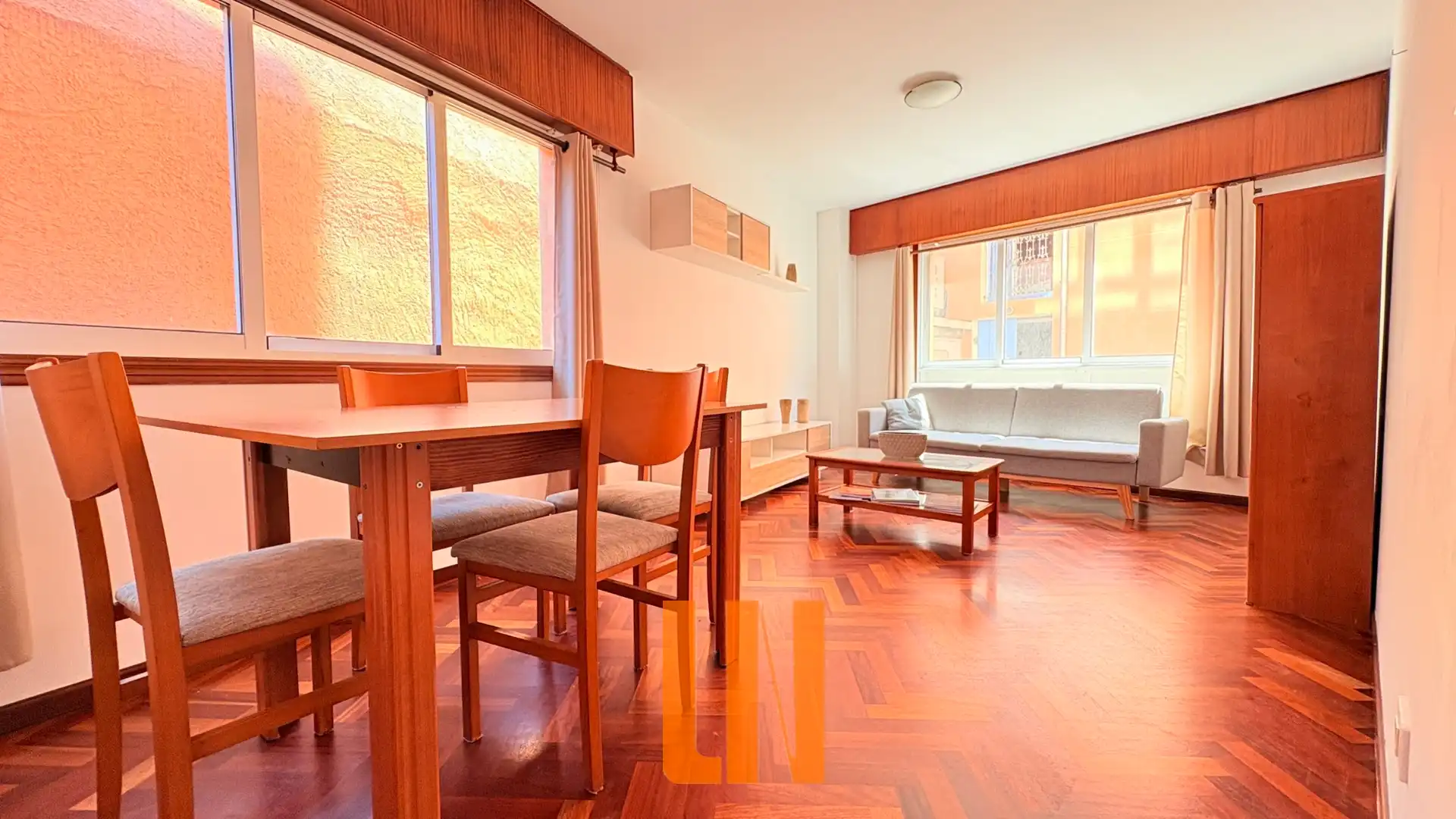 Wohnzimmer von Wohnung zum Verkauf in Oleiros mit Heizung und Parkett