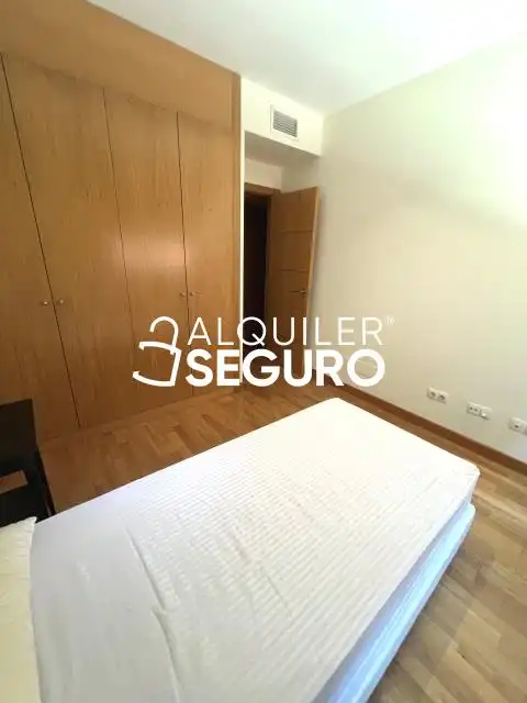 Bedroom of Flat for rent in Getafe  with Air Conditioner, Heating and Storage room