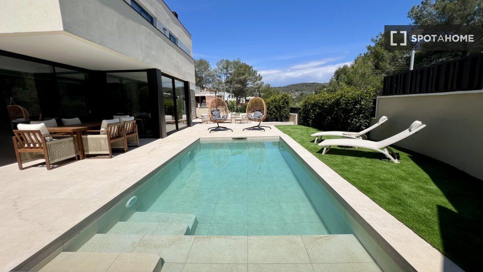Swimming pool of Flat to rent in Sant Pere de Ribes  with Air Conditioner, Heating and Furnished