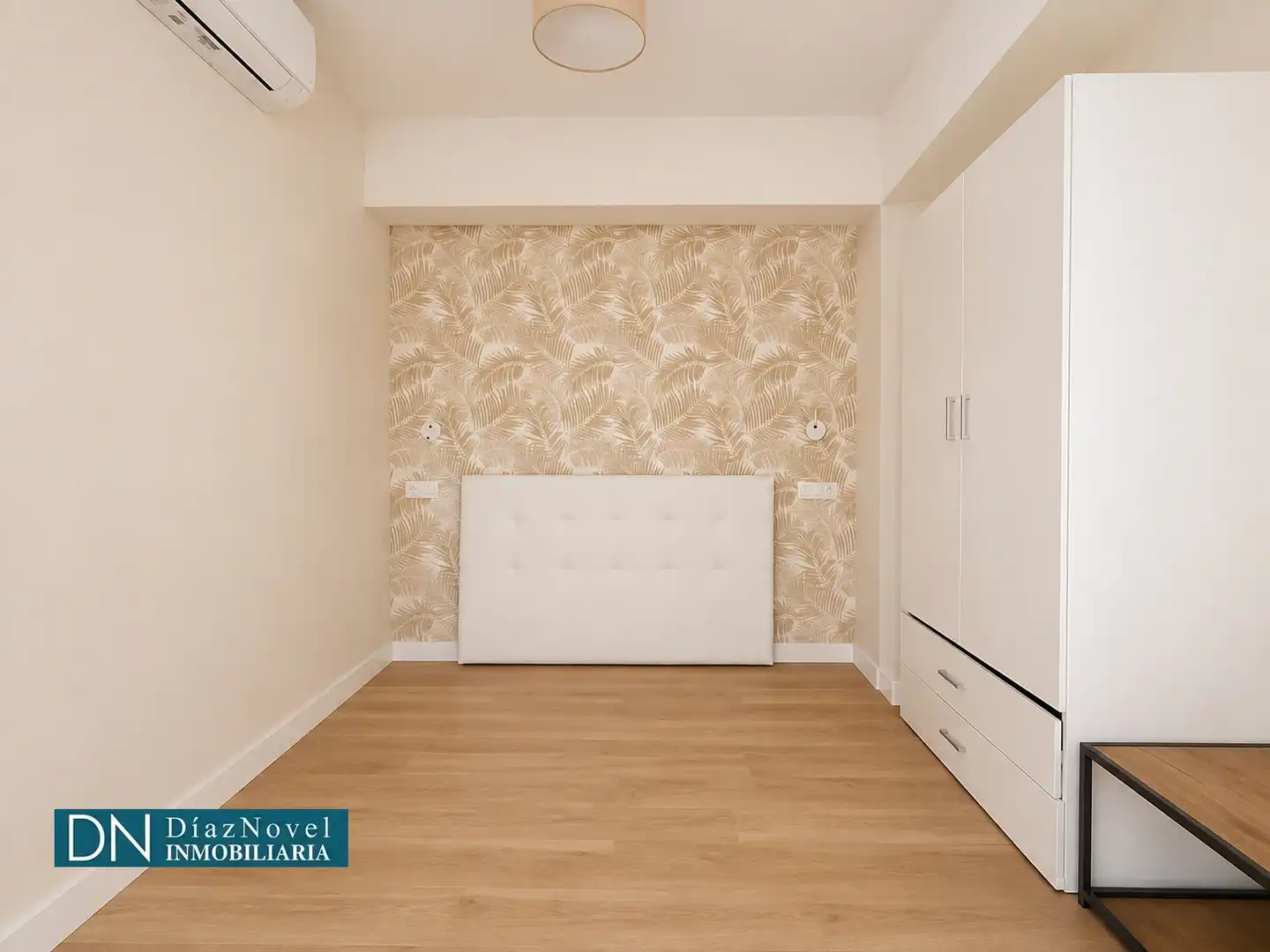 Habitación de Local en venta en Málaga con Aire acondicionado, Calefacción y Parquet
