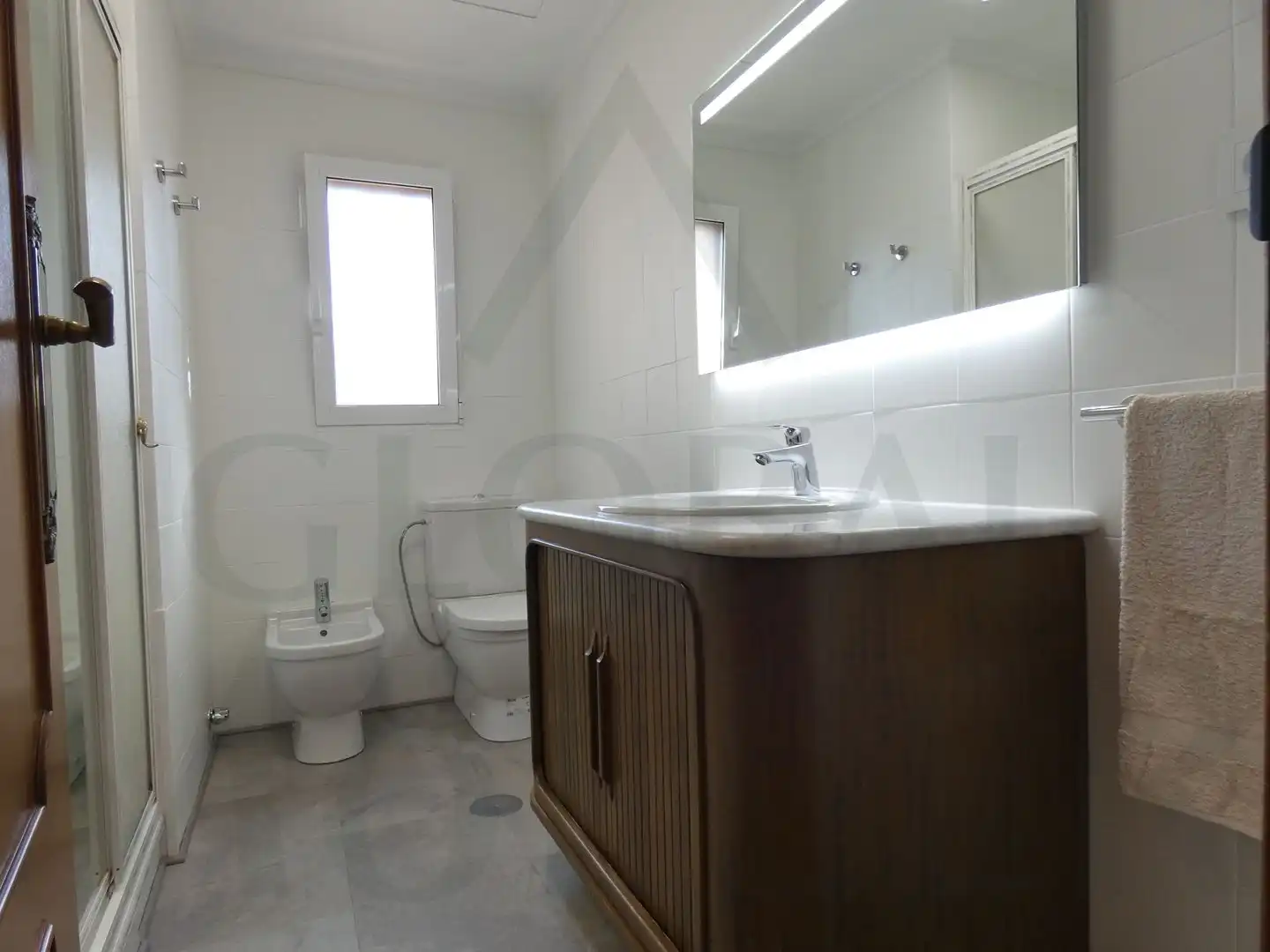 Flat for rent in Calle Ángel Bruna, 20, Ensanche