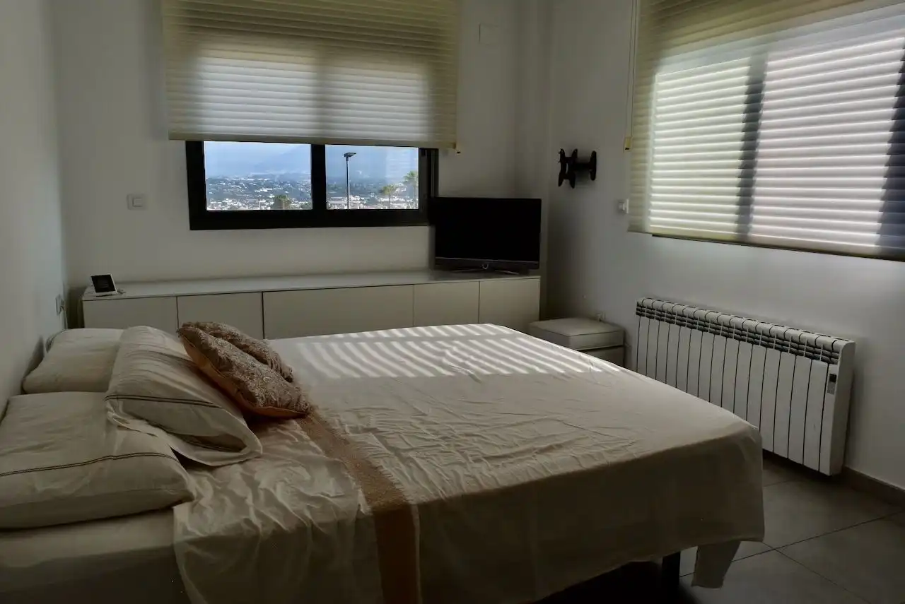 Habitación de Casa o chalet en venta en L'Alfàs del Pi con Aire acondicionado, Calefacción y Terraza