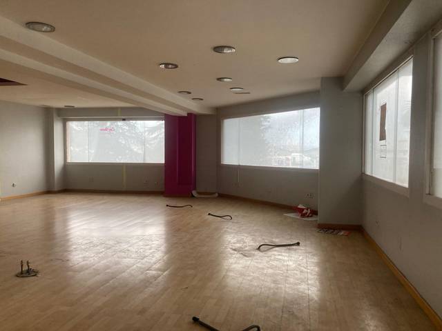 Local comercial en Venta en Rua Concepción Arenal en Cuatro Caminos - Plaza de la Cubela