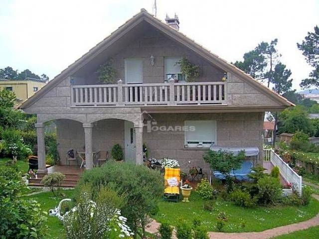 Casa-chalet en Venta en Calle Cabalo en Nigrán centro