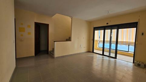 Foto 3 de Casa adosada en venda a Avenida de Los Vientos, 43, Casco Urbano, Adeje