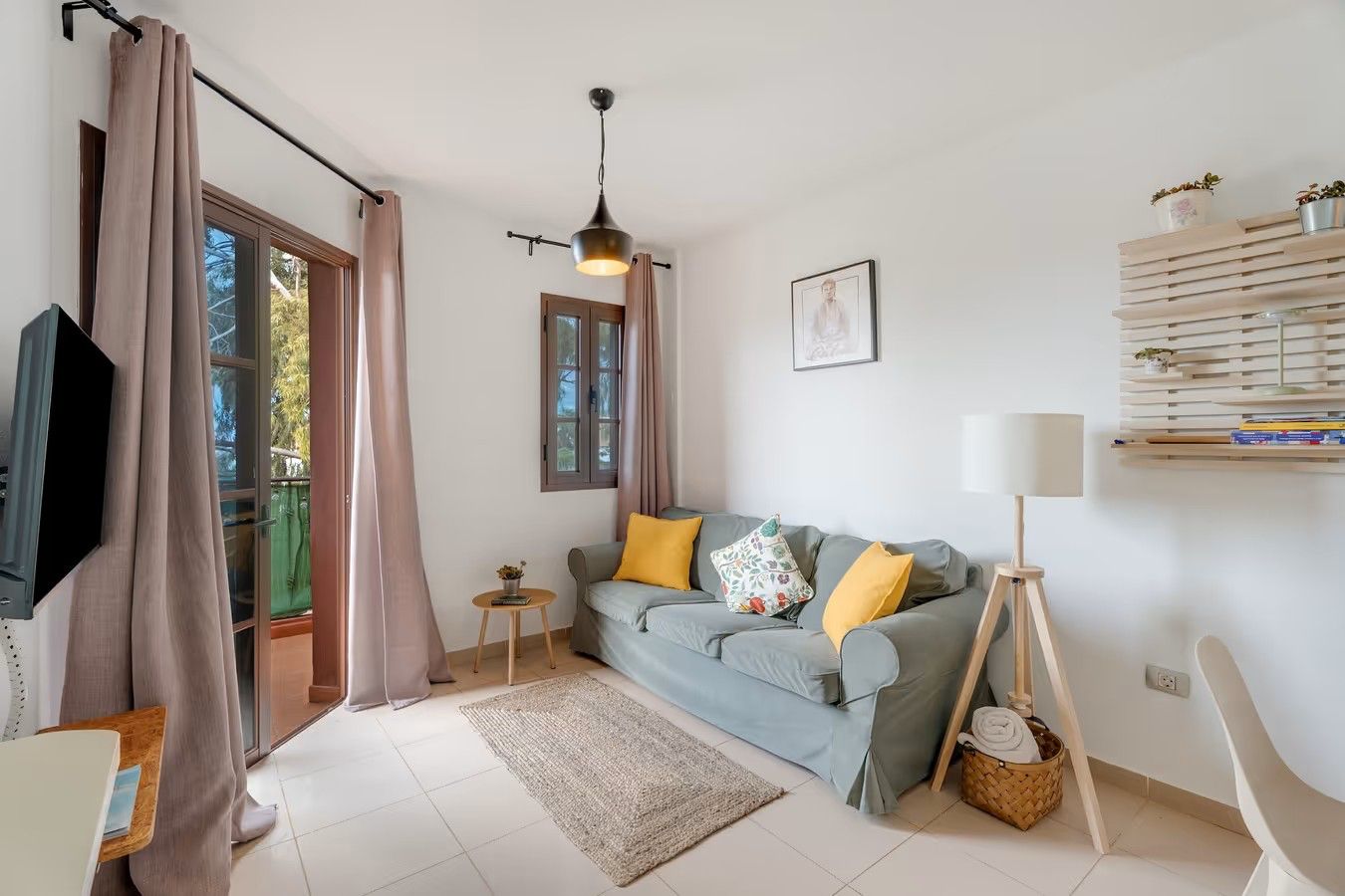 Sala d'estar de Apartament en venda en Arona amb Aire condicionat, Moblat i Forn