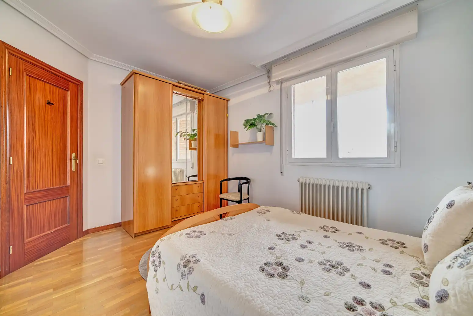 Habitación de Piso en venta en Burlada / Burlata con Calefacción, Parquet y Terraza