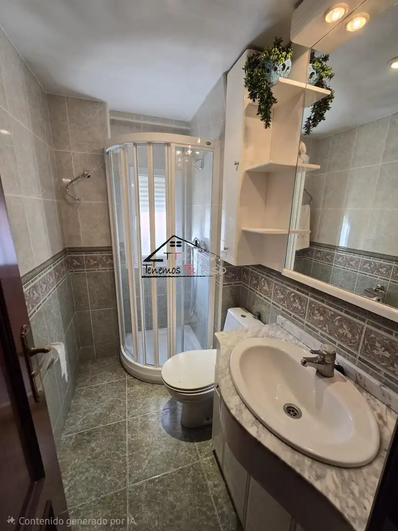 Baño de Piso en venta en Zaragoza con Calefacción y Terraza