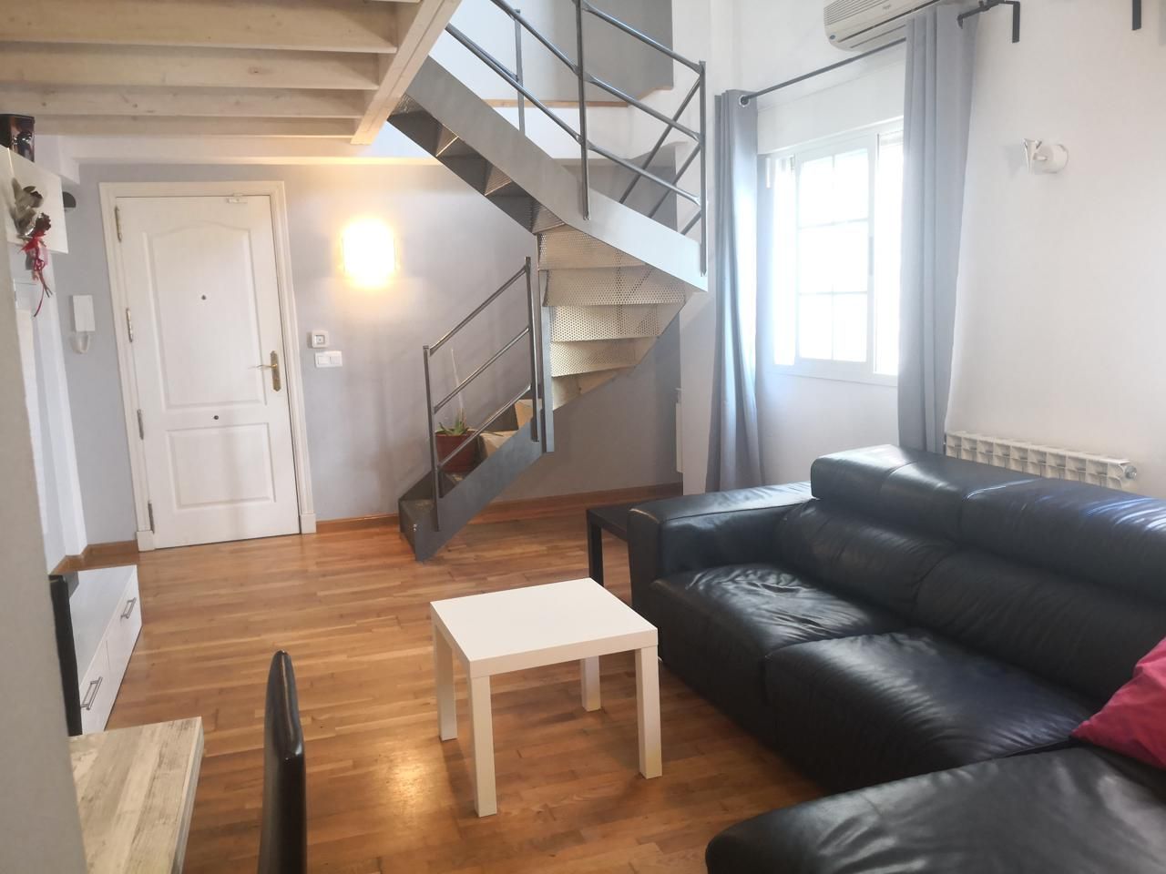 Living room of Flat for sale in  Zaragoza Capital  with Air Conditioner and Heating