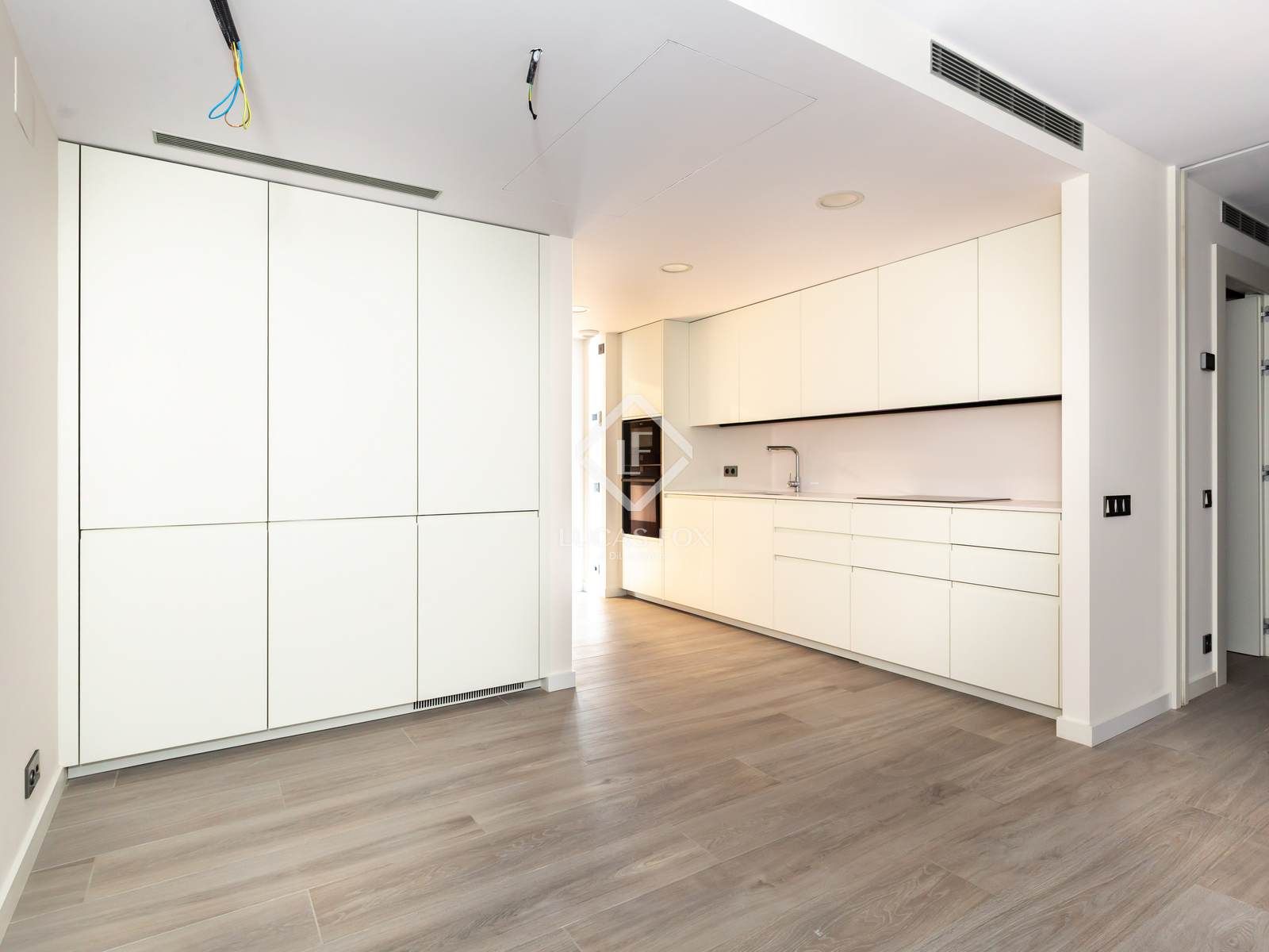 Kitchen of Flat for sale in Esplugues de Llobregat  with Air Conditioner, Heating and Private garden