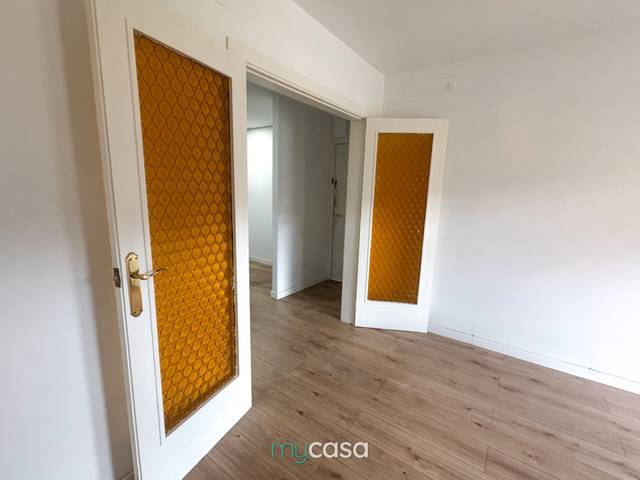 Piso en Venta en Avinguda Onze de Setembre en Gelida