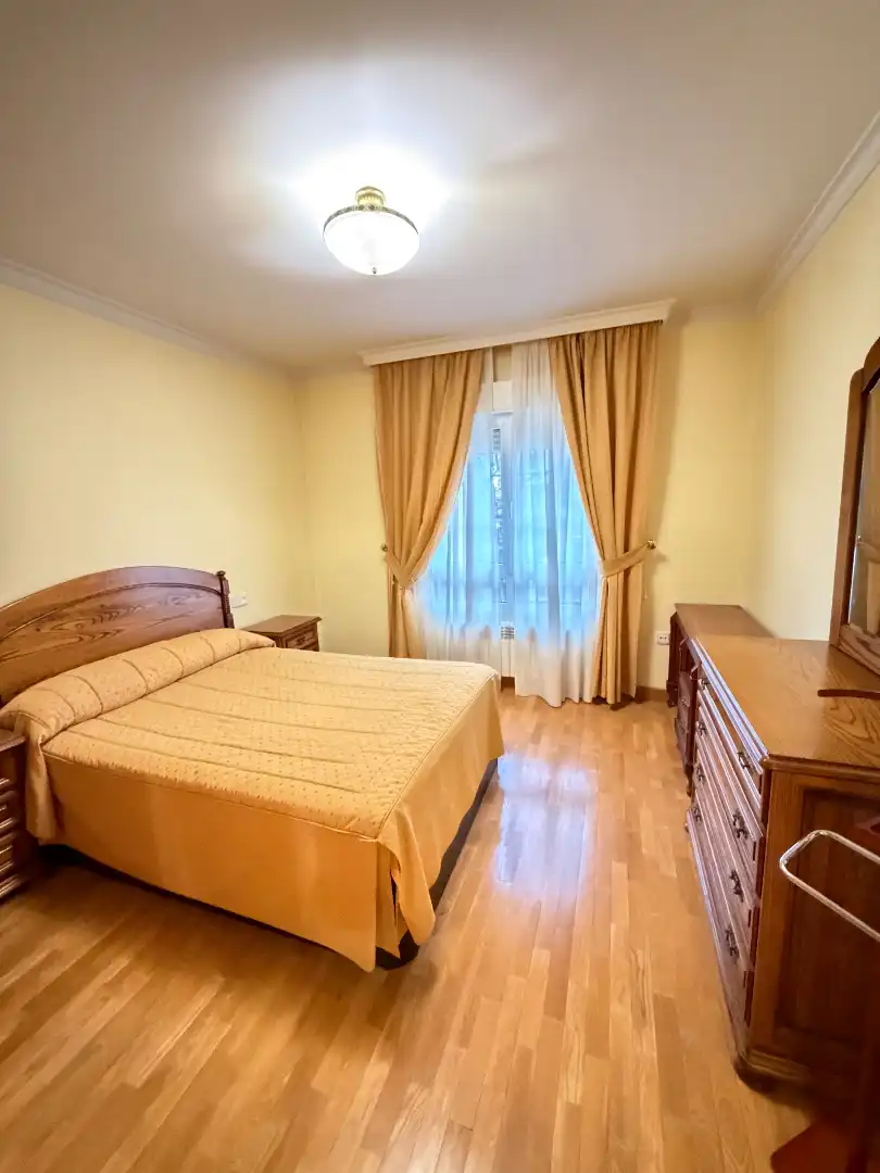 Detached homes for sale in Calle Olmos, 7, Ciudad Jardín