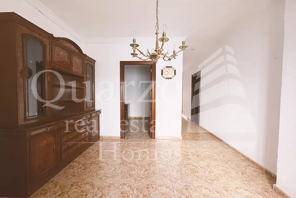 Comedor de Piso en venta en Valencia con Calefacción y Balcón