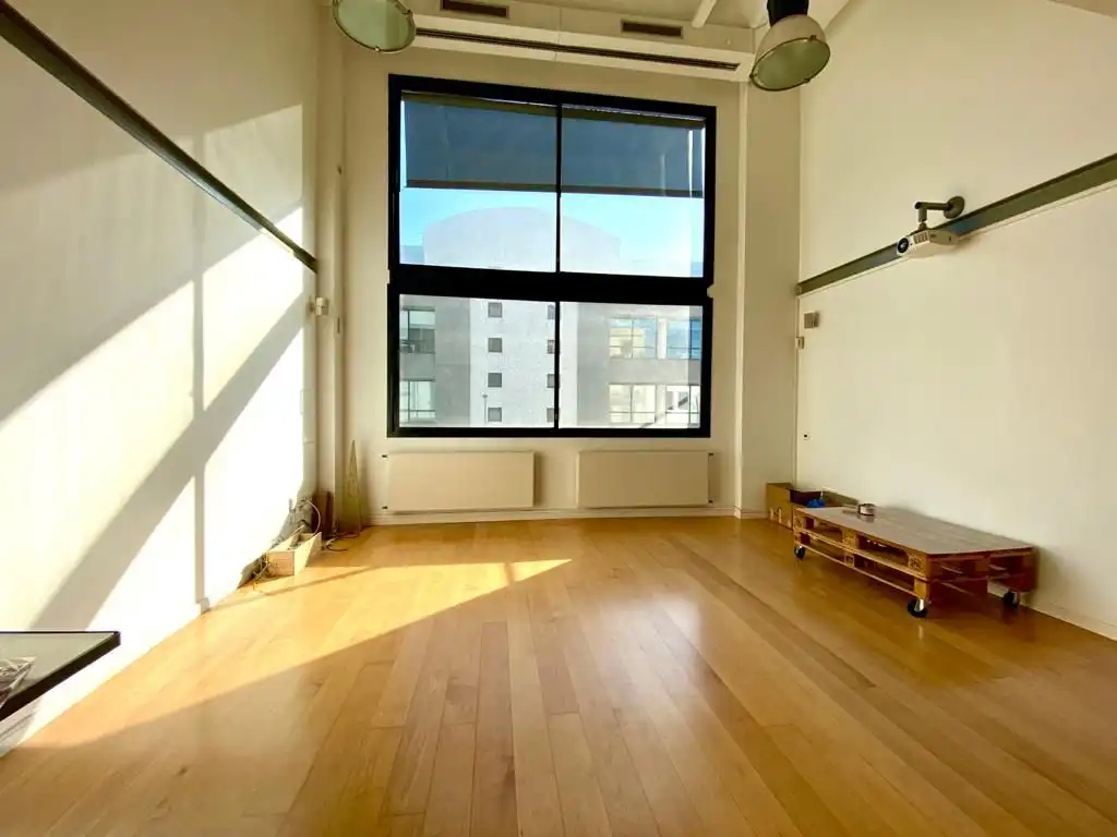 Loft mieten mit Kaufoption in Carrer d'Àvila, El Poblenou