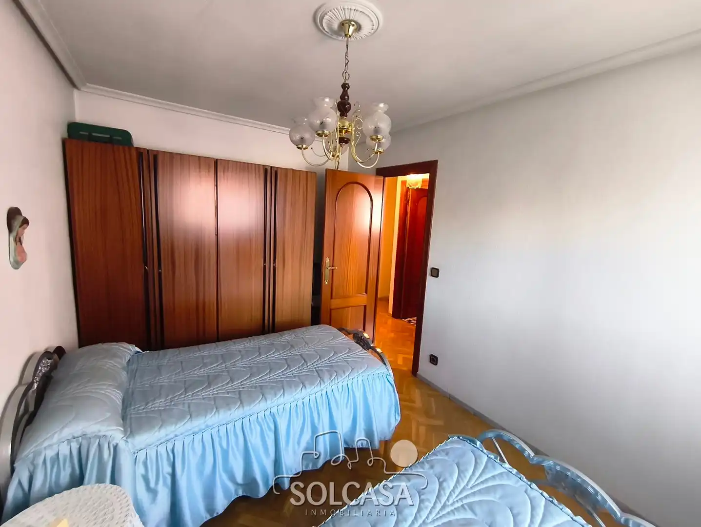 Bedroom of Flat for sale in Valladolid  with Heating, Parquet flooring and Balcony