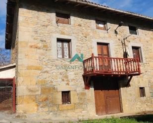 Exterior view of Country house for sale in Bárcena de Cicero  with Balcony