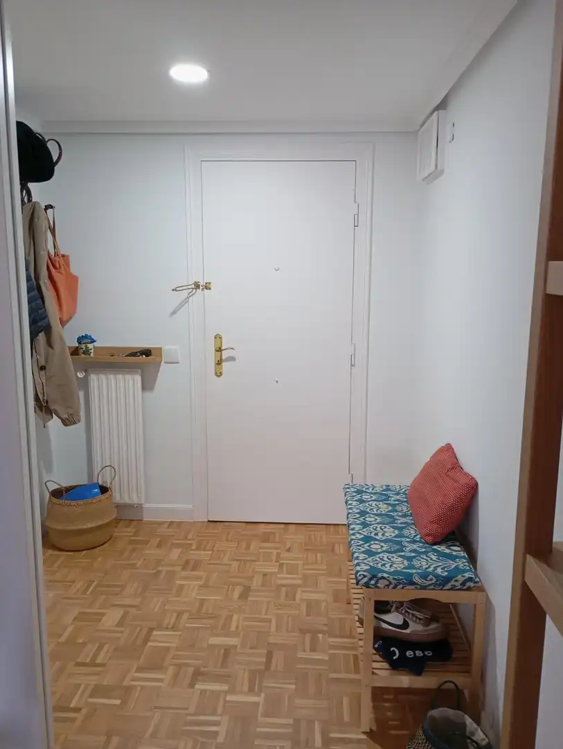 Wohnung zur Miete in Gijón  mit Heizung, Parkett und Möbliert