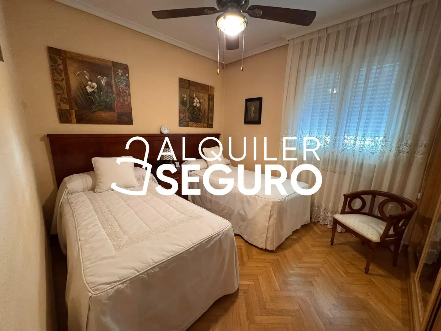 Habitación de Piso de alquiler en Madrid con Calefacción, Terraza y Amueblado