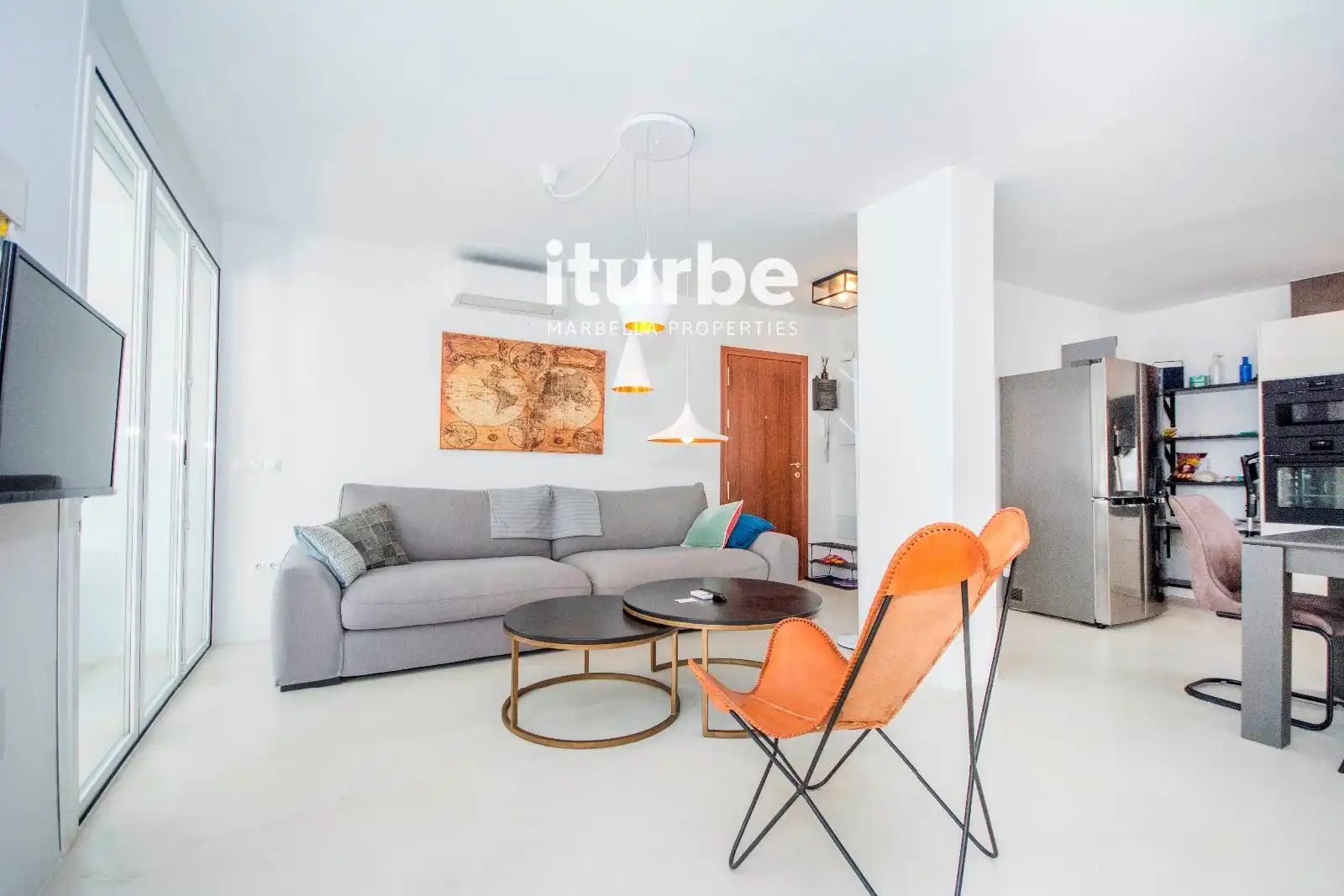 Vista exterior de Piso en venta en Marbella con Terraza, Piscina y Amueblado