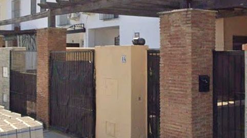 Foto 3 de Casa o chalet en venta en Federica Montseny, Cantillana, Sevilla