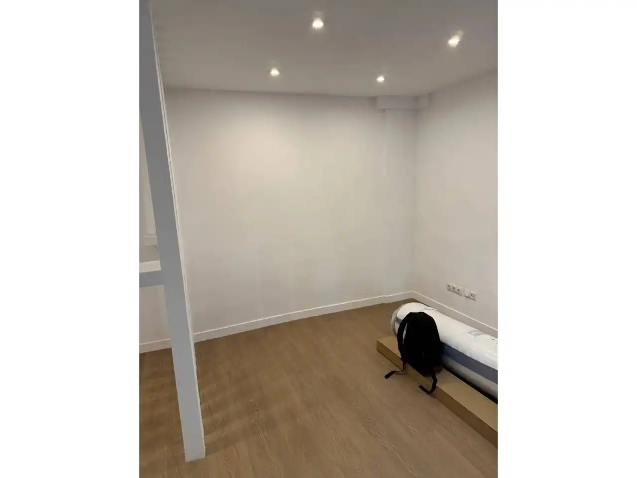 Flat for sale in Barcelona  with Air Conditioner, Furnished and Alarm